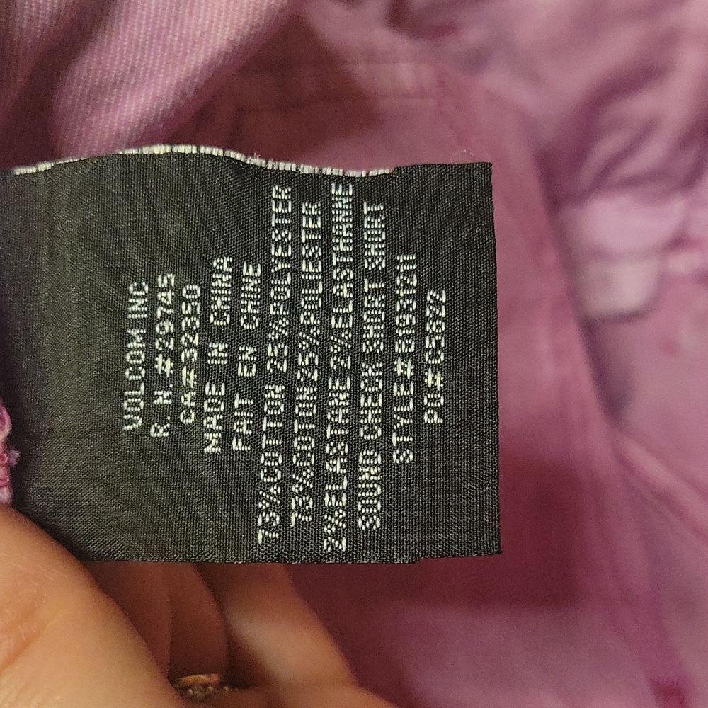 Volcom Shorts - Picture 7 of 8